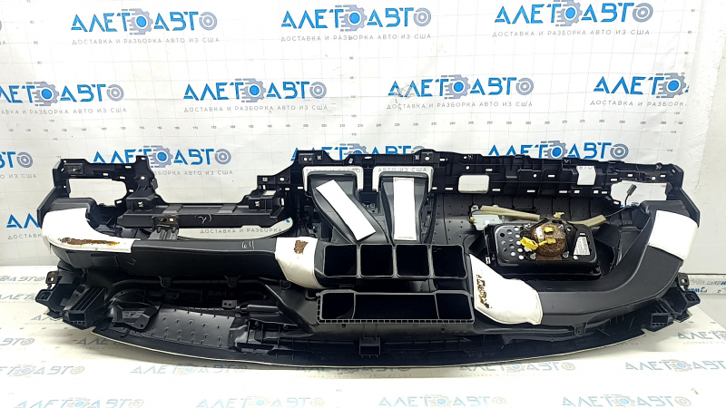 Торпедо передняя панель с AIRBAG Honda Accord 18-22 черная, ржавый пиропатрон