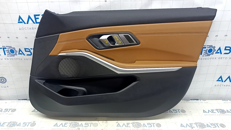 Обшивка двери передней правой для BMW 3 G20 2019-2026, черная с коричневым сочетанием.