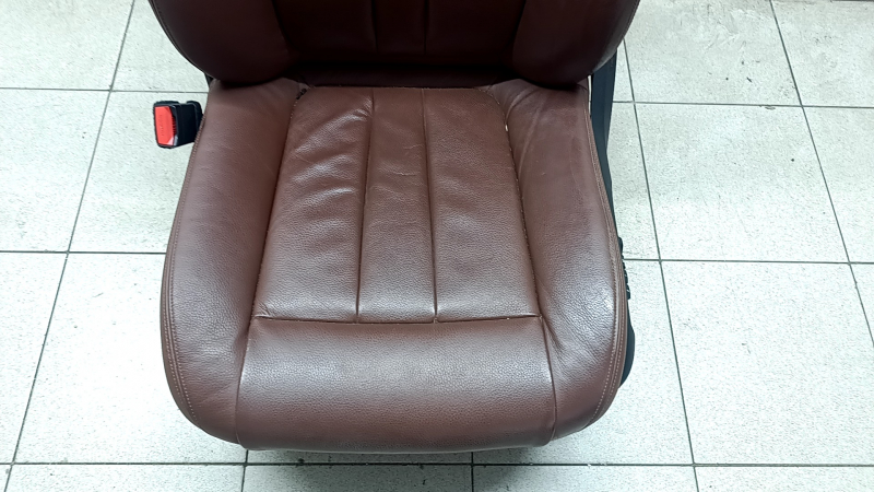 Водительское сидение BMW X5 F15 14-14 без airbag, электро, память, BASE, кожа коричневая TERRA, потертость, потрескана
