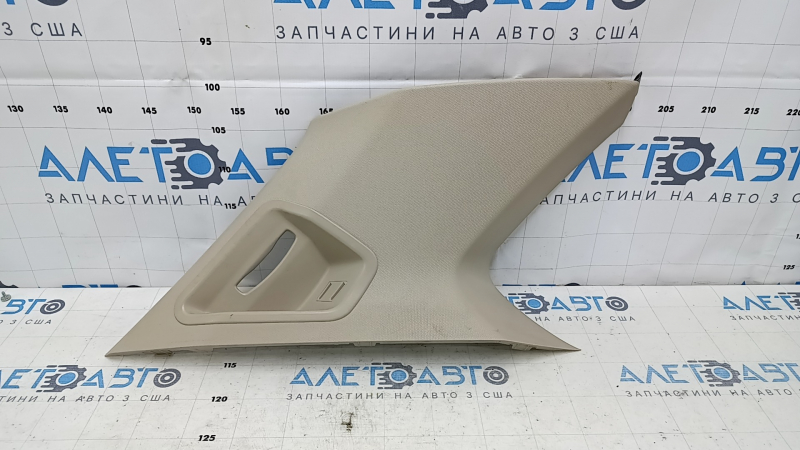 Отделка стоек и проемов для BMW X5 F15 2014-2018, с небольшими следами использования.