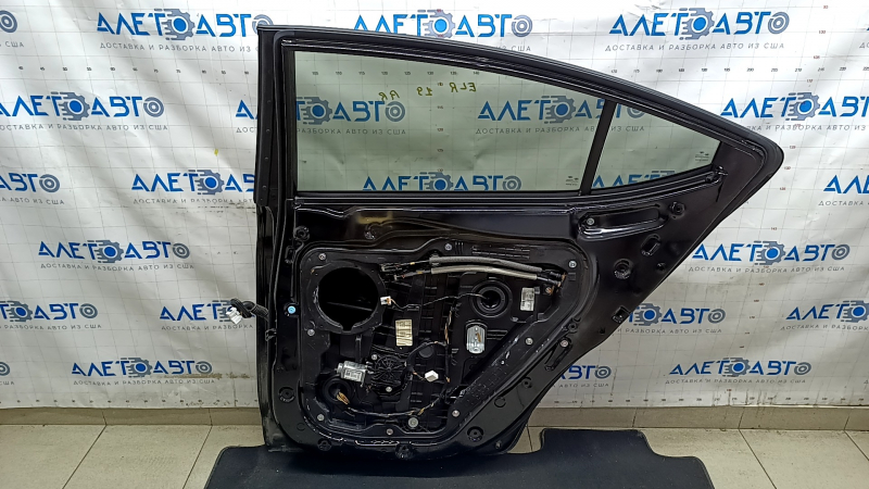 Дверь в сборе задняя правая Hyundai Elantra AD 17-20 черный S3, тычка, крашена 0.25