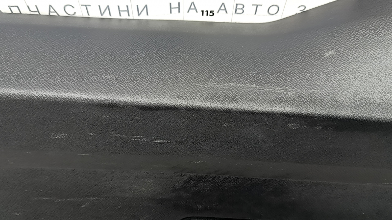 Общий вид обшивки двери багажника нижней для Volvo XC90 2016-2023