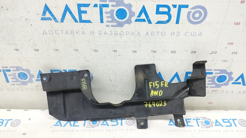 Защита арки двигателя правая BMW X5 F15 14-18 AWD сломано крепление