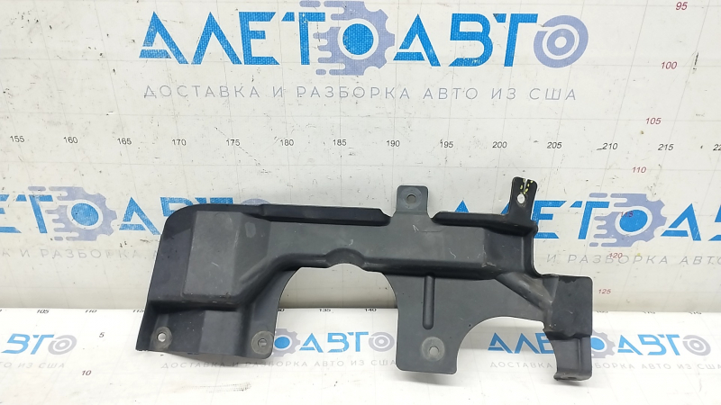 Защита арки двигателя правая BMW X5 F15 14-18 AWD сломано крепление