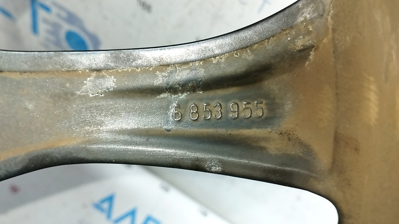Диск колесный R19 x 9J BMW X5 F15 14-18 бордюрка, коррозия, с центральным колпачком