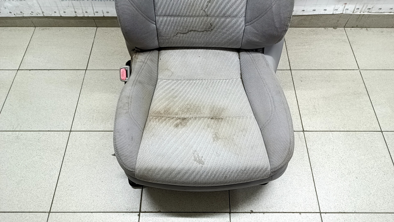 Водительское сидение Toyota Camry v55 15-17 usa без airbag, LE, электро, ткань комбинированое серое, под химчистку