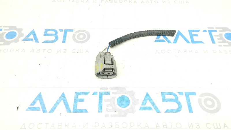 Фишка мотора вентилятора охлаждения левого Toyota Camry v55 15-17 2.5 usa
