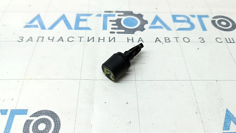 Отбойник капота левый Lexus RX350 RX450h 16-22