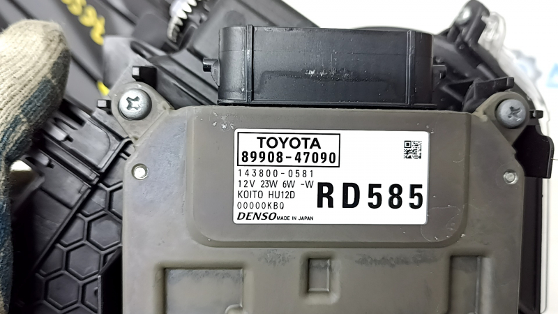 Фара передняя правая в сборе Toyota Prius 50 19-22 LED с AFS под проекцию, с блоком,