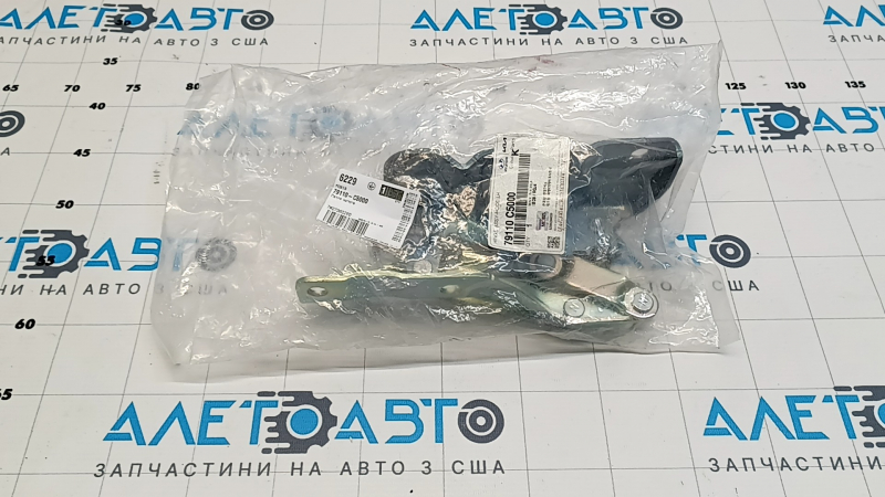 Петля капота левая Kia Sorento 16-20