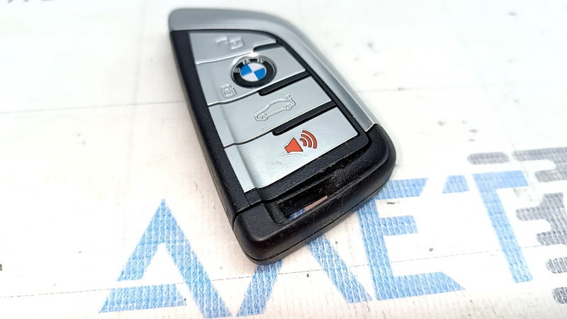 Ключ smart BMW X5 G05 19-23 4 кнопки, черное жало, царапины
