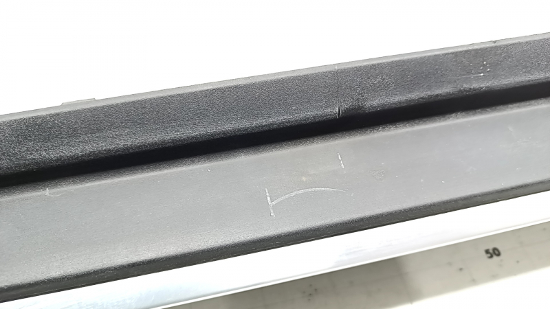 Порог правый BMW X5 G05 19-23 с подсветкой и молдингом, X-Line, структура, царапины