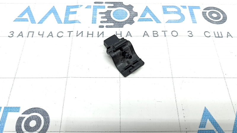 Форсунка омывателя лобового стекла правая Toyota Sienna 21-26