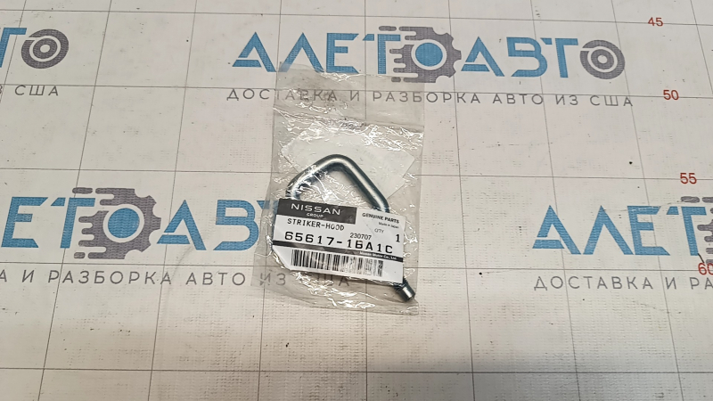 Скоба замка капота левая Infiniti Q50 16-24