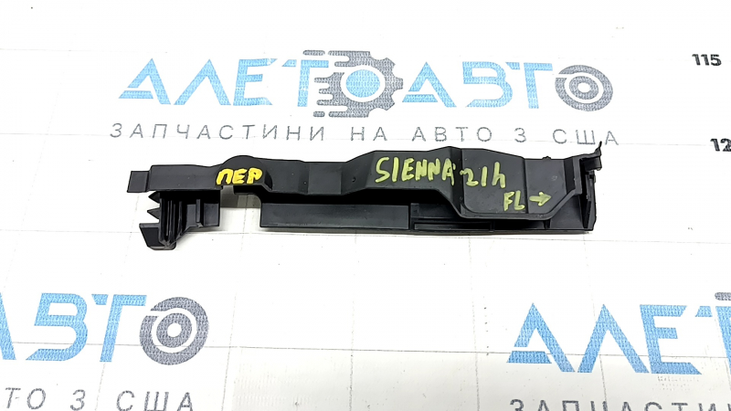 Уплотнитель кожуха передней левой двери Toyota Sienna 21-26 передний