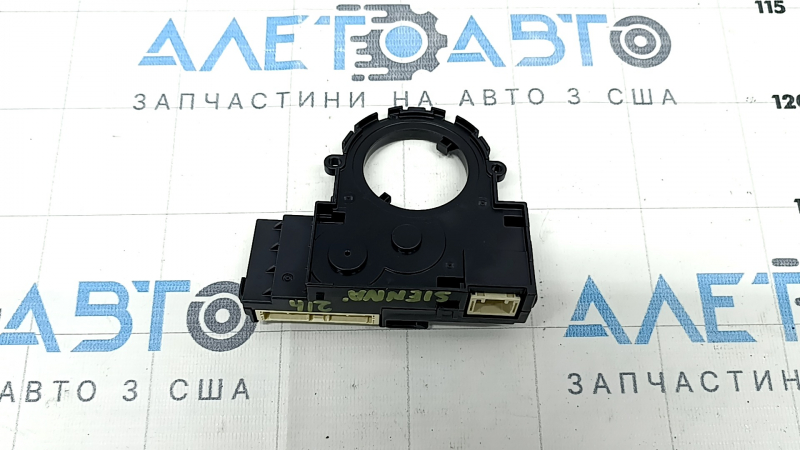 Датчик угла поворота руля Toyota Sienna 21-26
