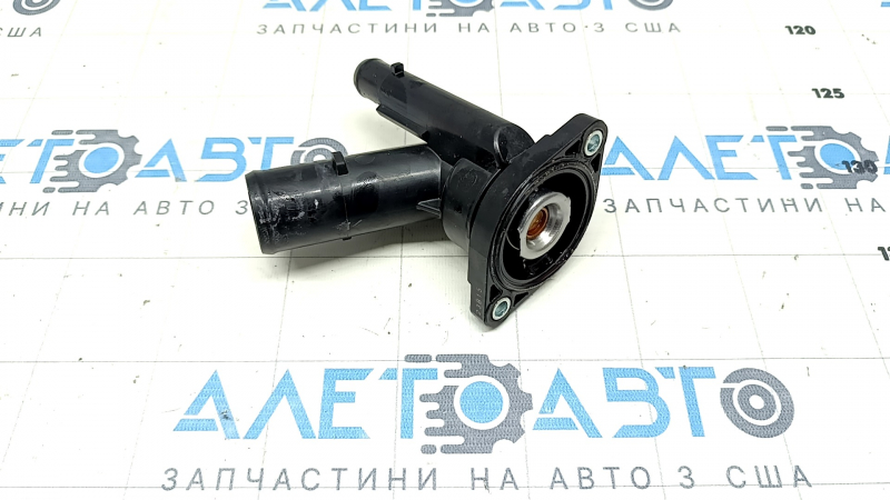 Крышка корпуса термостата Toyota Sienna 21-26