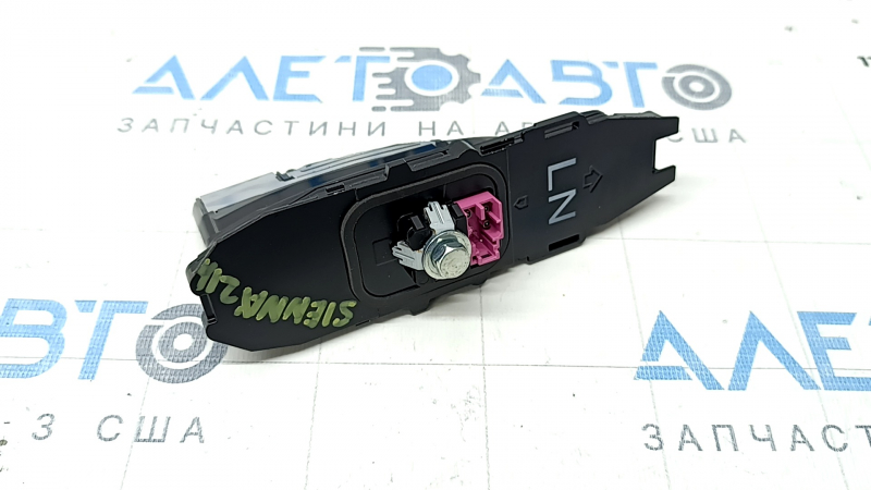 Антенна плавник Toyota Sienna 21-26