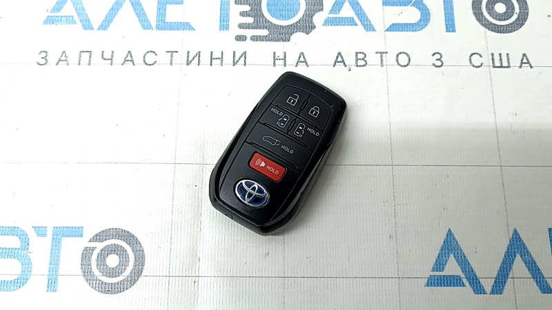 Ключ smart Toyota Sienna 21-23 6 кнопок, тычки
