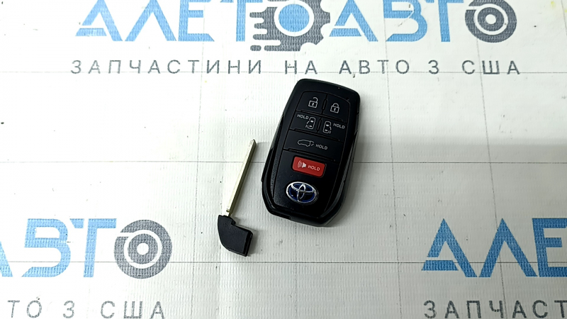 Ключ smart Toyota Sienna 21-23 6 кнопок, тычки