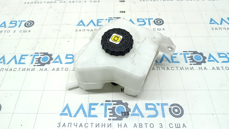 Бачок ГТЦ Toyota Sienna 21-26 с крышкой