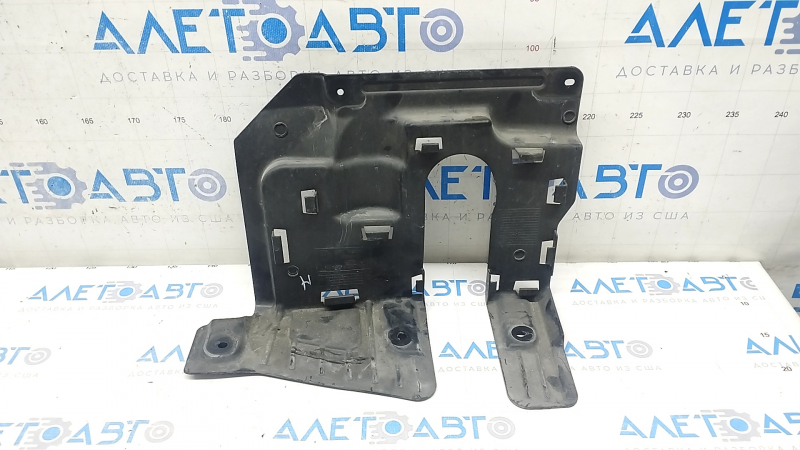 Защита арки двигателя левая BMW X5 G05 19-26 прижат