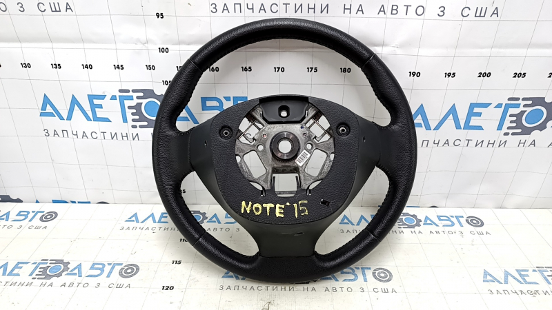 Руль голый Nissan Versa Note 13-19 кожа черная, царапины