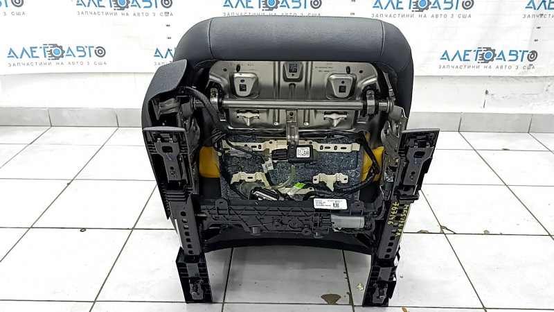 Пассажирское сидение Ford Fusion mk5 17-20 без airbag, кожа черная, электро, подогрев, стрельнувшее, вмятина, под чистку