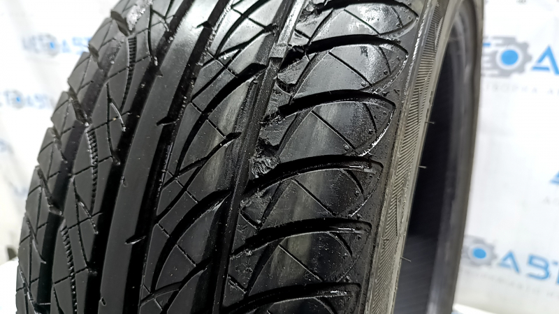 Шина R18 235/45 Summit Ultramax HP A/S 2023 всесезонная 7мм порез, надрывы