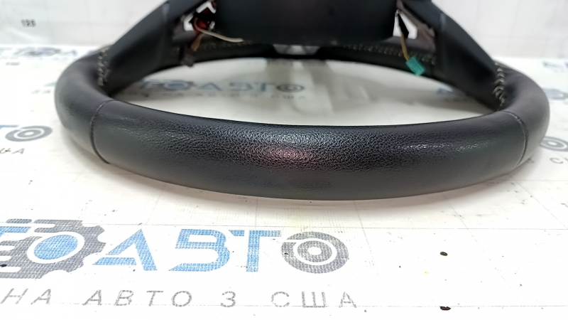 Руль голый Ford Mustang mk6 15-23 кожа черный, без накладок кнопок, царапины
