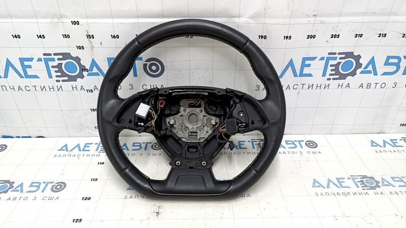 Руль Chevrolet Camaro 16-24 черн кожа, без кнопок, царапины