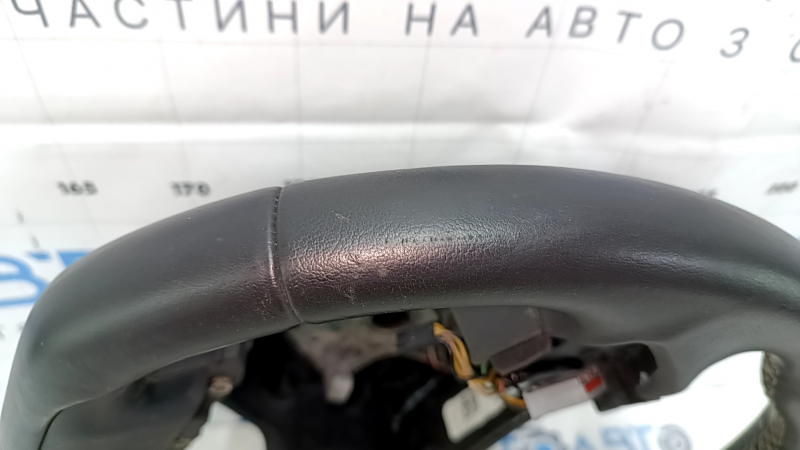 Руль Chevrolet Camaro 16-24 черн кожа, без кнопок, царапины