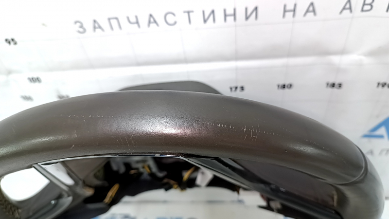 Руль голый Chevrolet Volt 11-15 кожа, темно-серый с графит накладкой, без кнопок, царапины, тычки