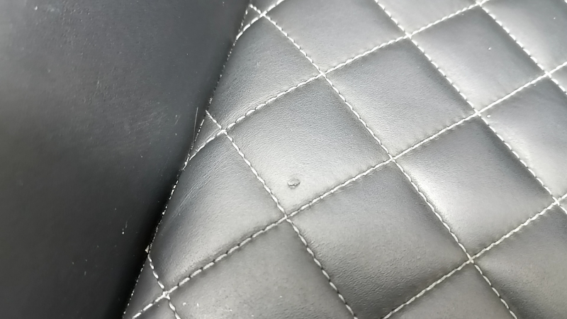 Водительское сидение Audi Q5 80A 18-20 с airbag, электрическое, подогрев, кожа черная с серой строчкой, Sport, S-Line, царапины