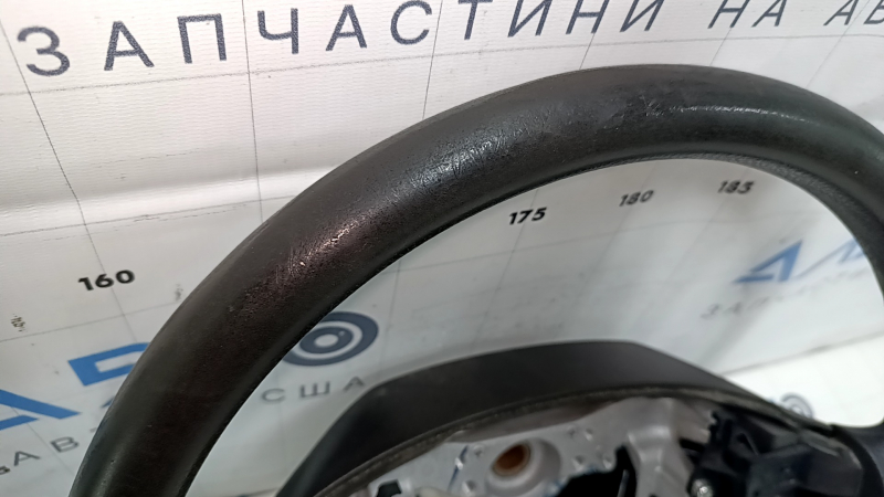 Руль голый Toyota Sequoia 08-16 резина черный, без кнопок и управления круизом, затертый, царапины