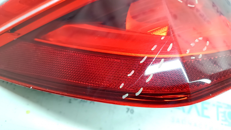 Фонарь внешний крыло левый BMW X1 F48 16-19 LED, царапины