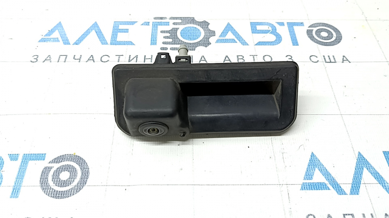 Кнопка открывания двери багажника Audi Q5 80A 18-25 с камерой под 360