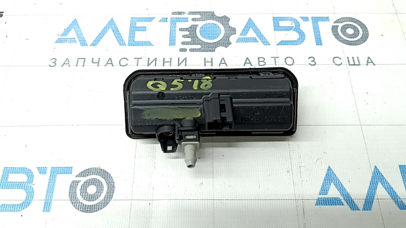 Кнопка открывания двери багажника Audi Q5 80A 18-25 с камерой под 360