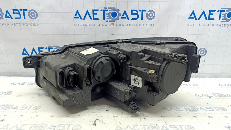 Фара передняя правая VW Passat b8 16-19 USA голая галоген, песок