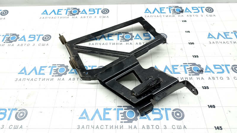Кронштейн дополнительного радиатора охлаждения правый Audi Q5 80A 18-20 3.0T металл