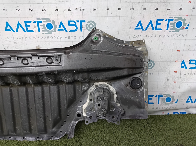 Задняя панель Toyota Camry v55 15-17 usa, графит, отсверлена