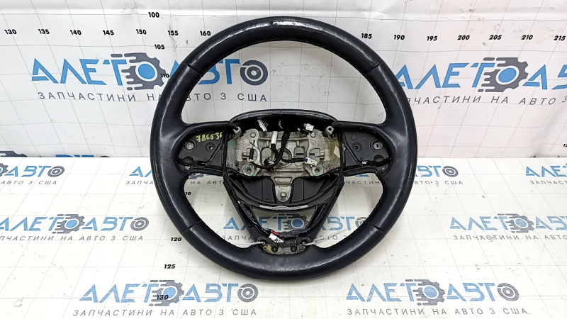 Рулевое колесо для Jeep Grand Cherokee WK2 2011-2022, вид спереди с дефектами.
