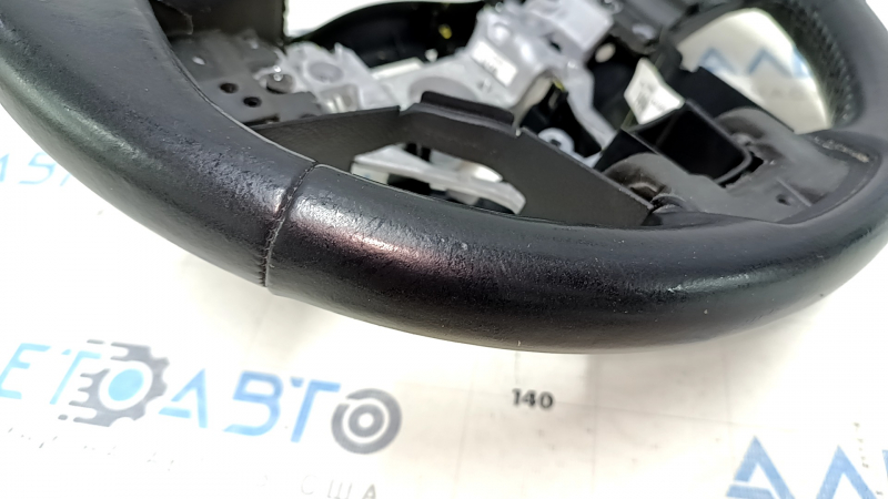 Руль голый Subaru Outback 15-17 кожа, черный, с задней накладкой, потертость, царапины, вмятины