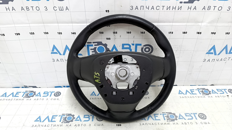 Деталь рулевого колеса Cadillac ATS с внутренней стороны, вид на крепления