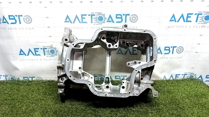 Полуподдон масляный Toyota Sienna 23-26 A25AFXS 2.5 скол