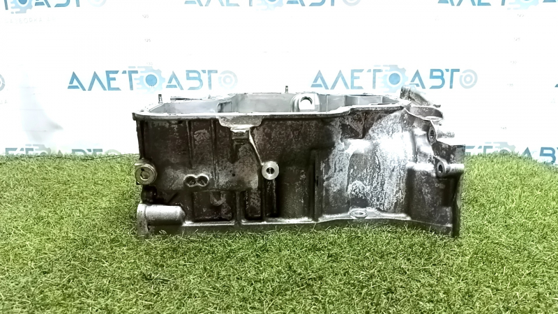 Полуподдон масляный Toyota Sienna 23-26 A25AFXS 2.5 скол