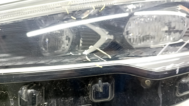 Фара передняя левая в сборе Ford Fusion mk5 17-20 LED, с DRL, с блоком, песок, царапины