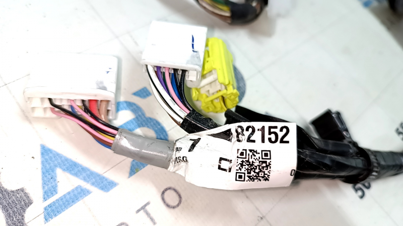 Проводка двери передней левой Toyota Rav4 13-18
