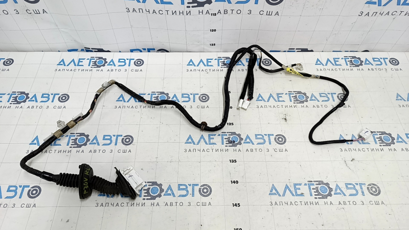 Проводка двери задней левой Toyota Prius V 12-17