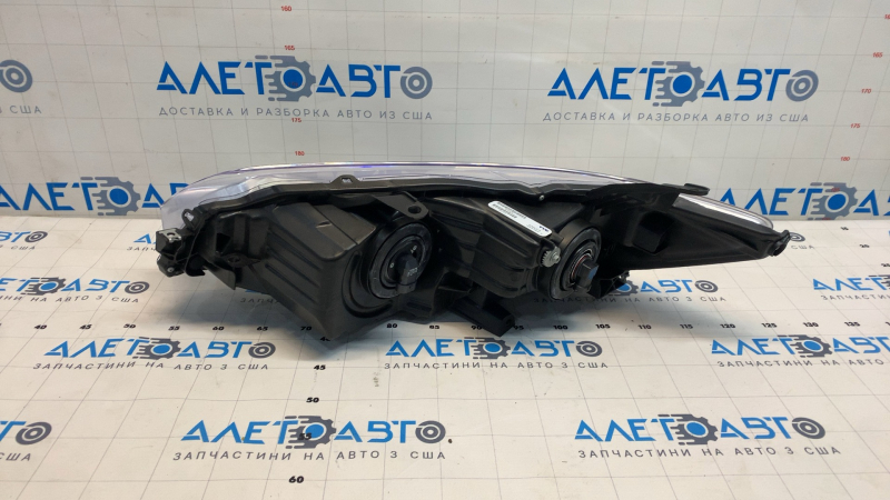 Фара передняя правая Toyota Camry 15-17 usa LE\XLE